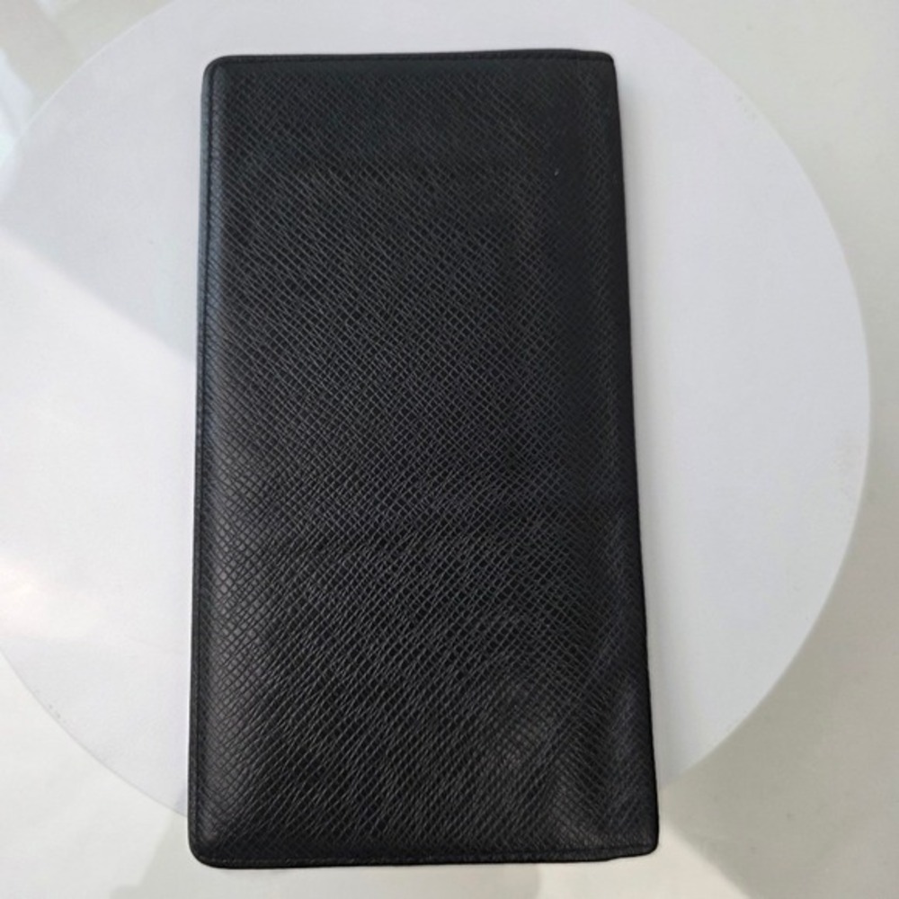 Louis Vuitton Brazza Taiga Wallet long Bifold Leather Black Slim - Picture 3 of 16